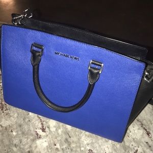 MICHAEL KORS purse